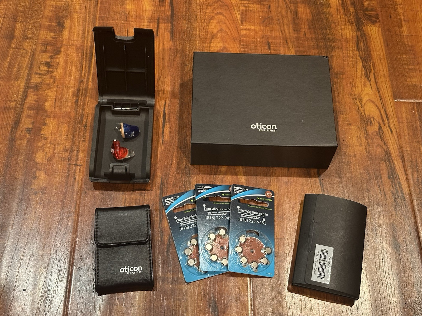 Pair of OTICON Siya 2 IC IIC In Canal Hearing Aid Red Blue Left & Right Side Set