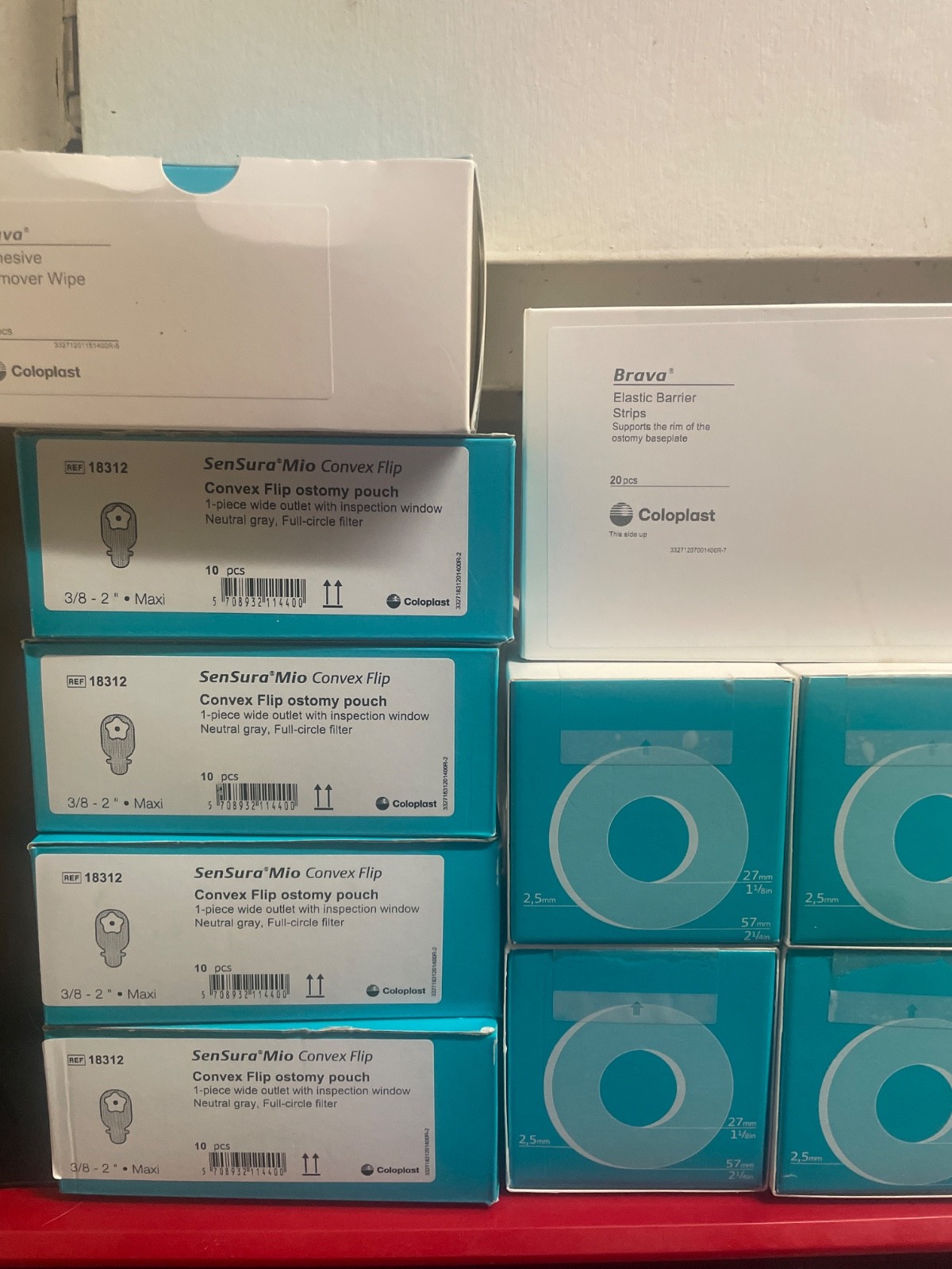 Coloplast Lott 4 boxes of ref 18312 ostomy pouches