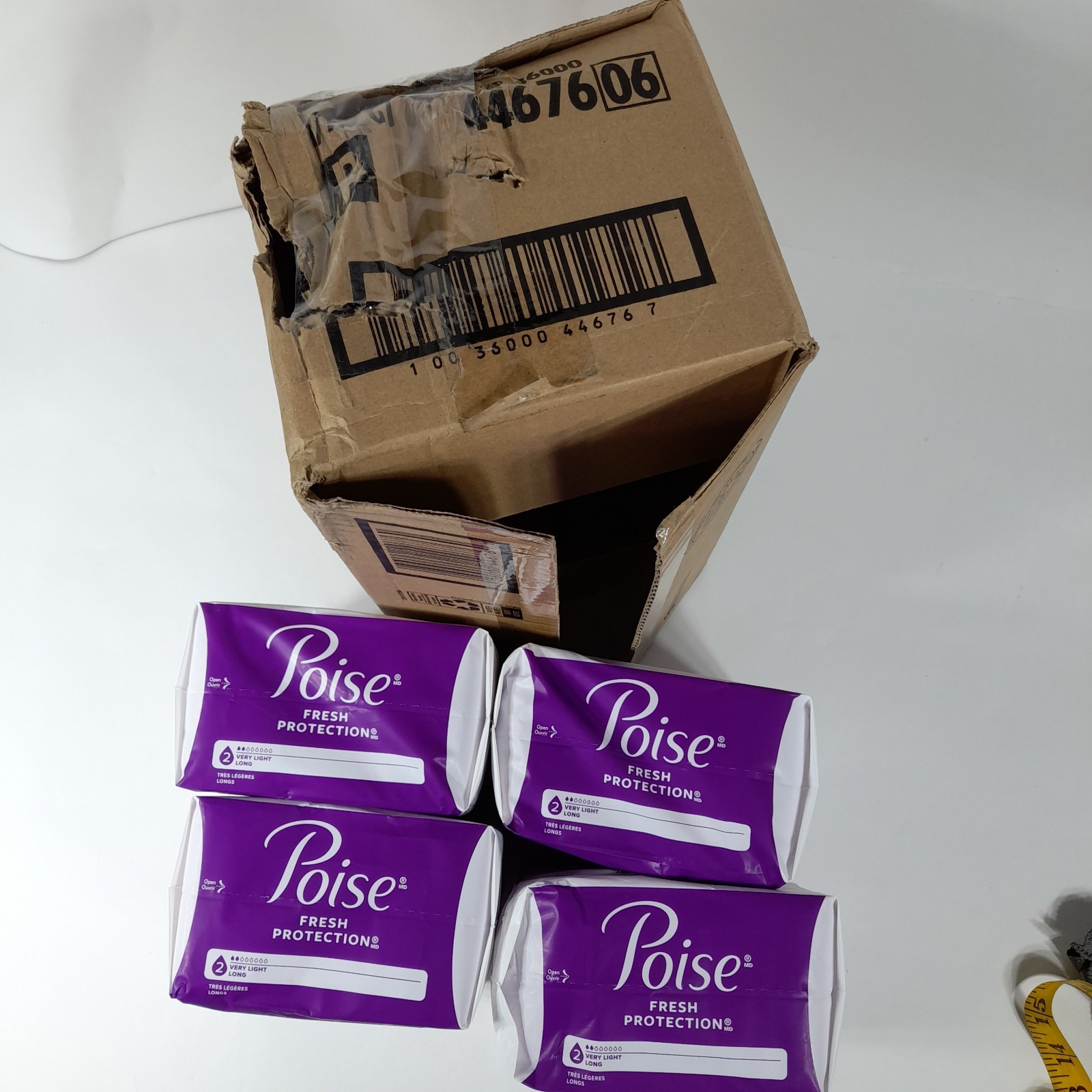 Total of 176 pads~ Poise Daily Liners Long Length Very Light 4x 44 Liners