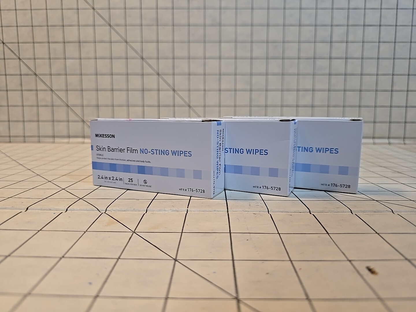 McKesson No Sting Skin Barrier Wipe 2-2/5 X 2-2/5. 176-5728. 3 boxes of 25 Ct