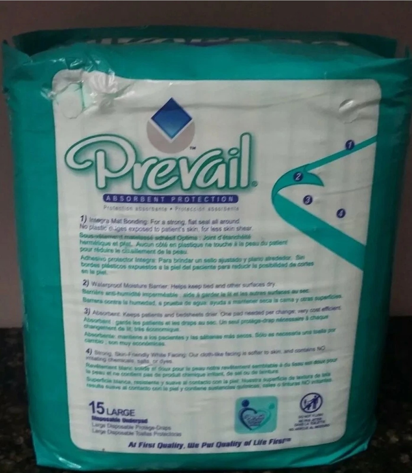 Prevail Fluff Large Underpads – 15 Pieces