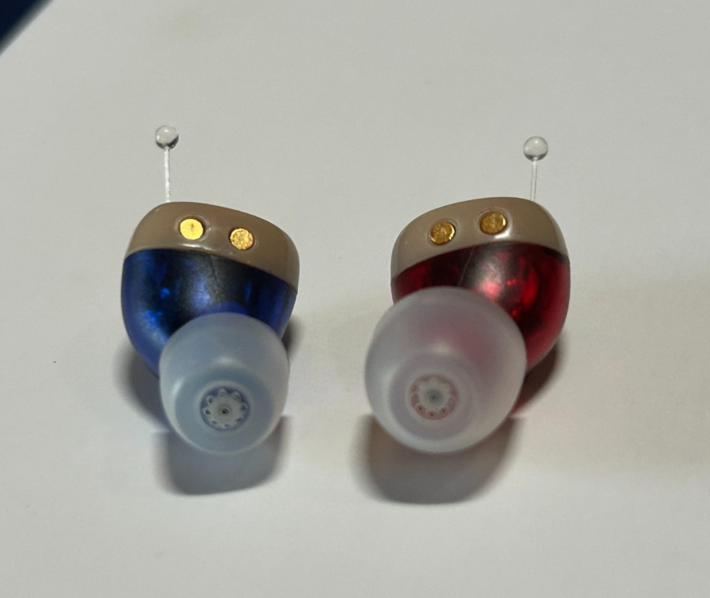 Oricle 2.0 Rechargeable OTC Hearing Aids Pair w/ Charging Case USED Working