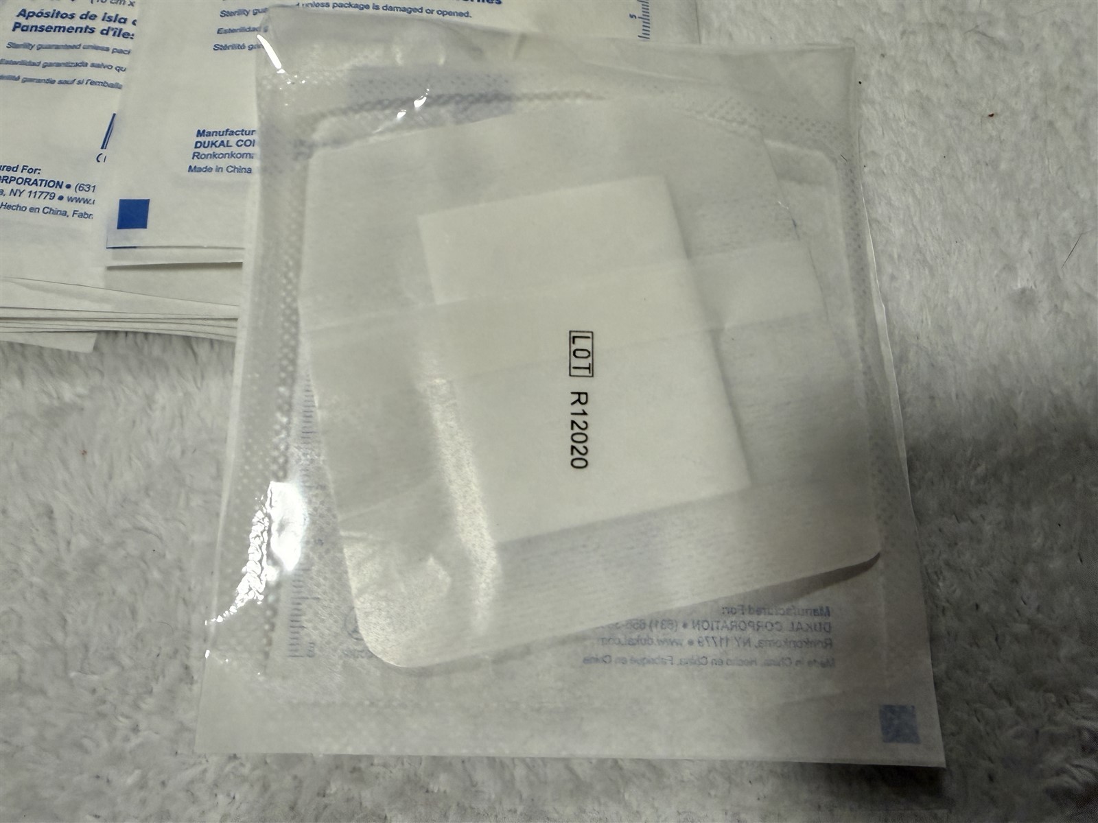 LOT OF 12 CALIBER STERILE COMPOSITE ISLAND DRESSING 4″x4″ REF 4082 DUKAL