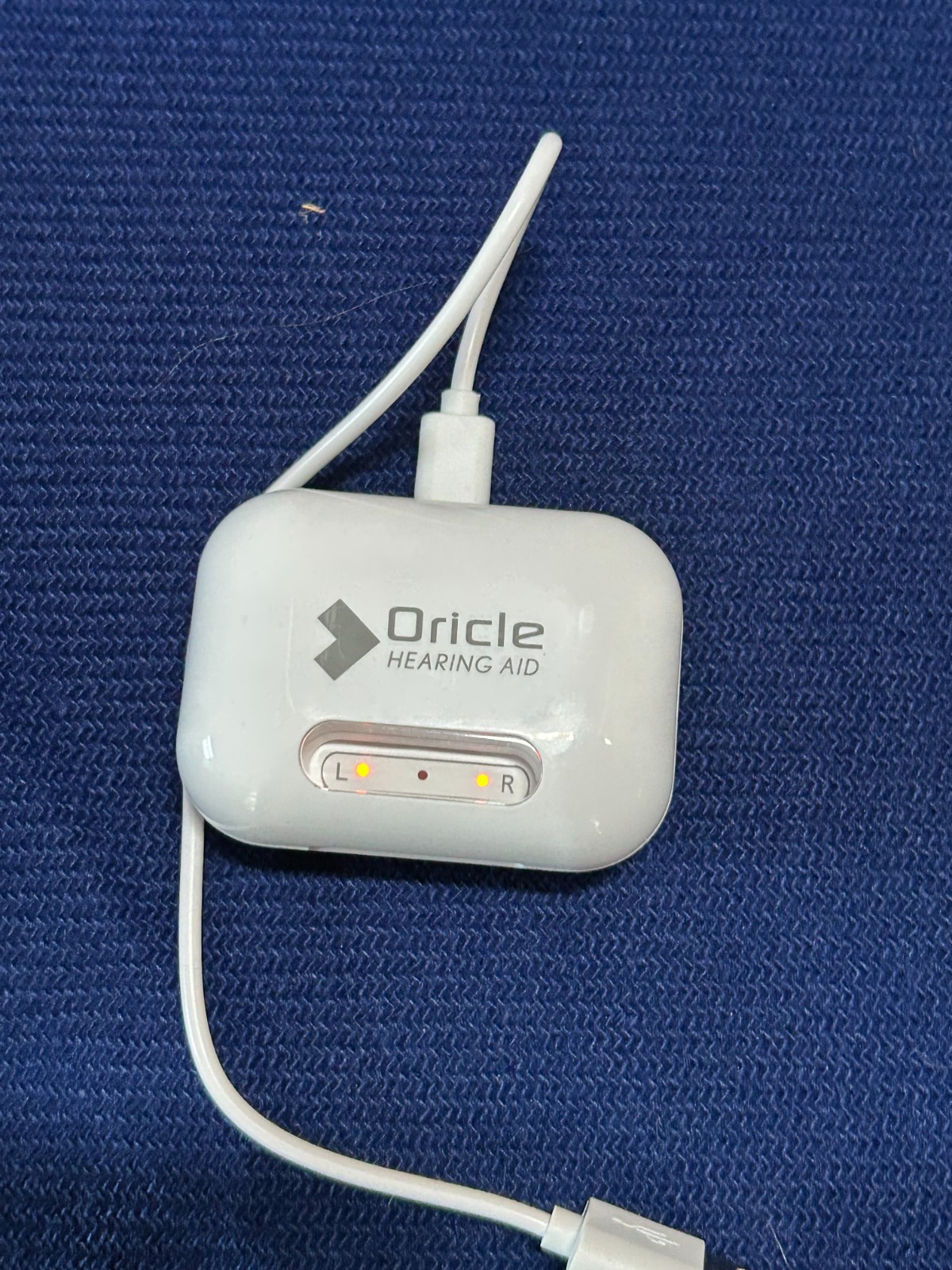 Oricle 2.0 Rechargeable OTC Hearing Aids Pair w/ Charging Case USED Working