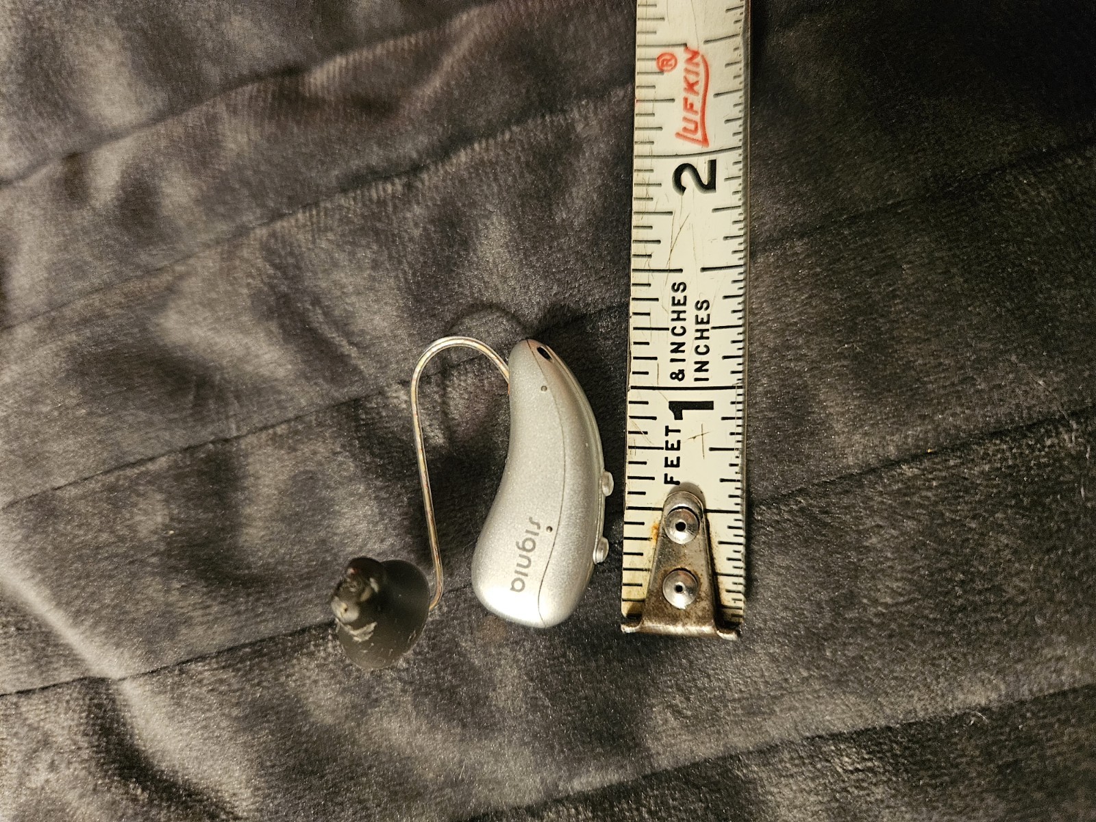 2 Signia Charge&Go 5IX Hearing Aids with All the Accessories