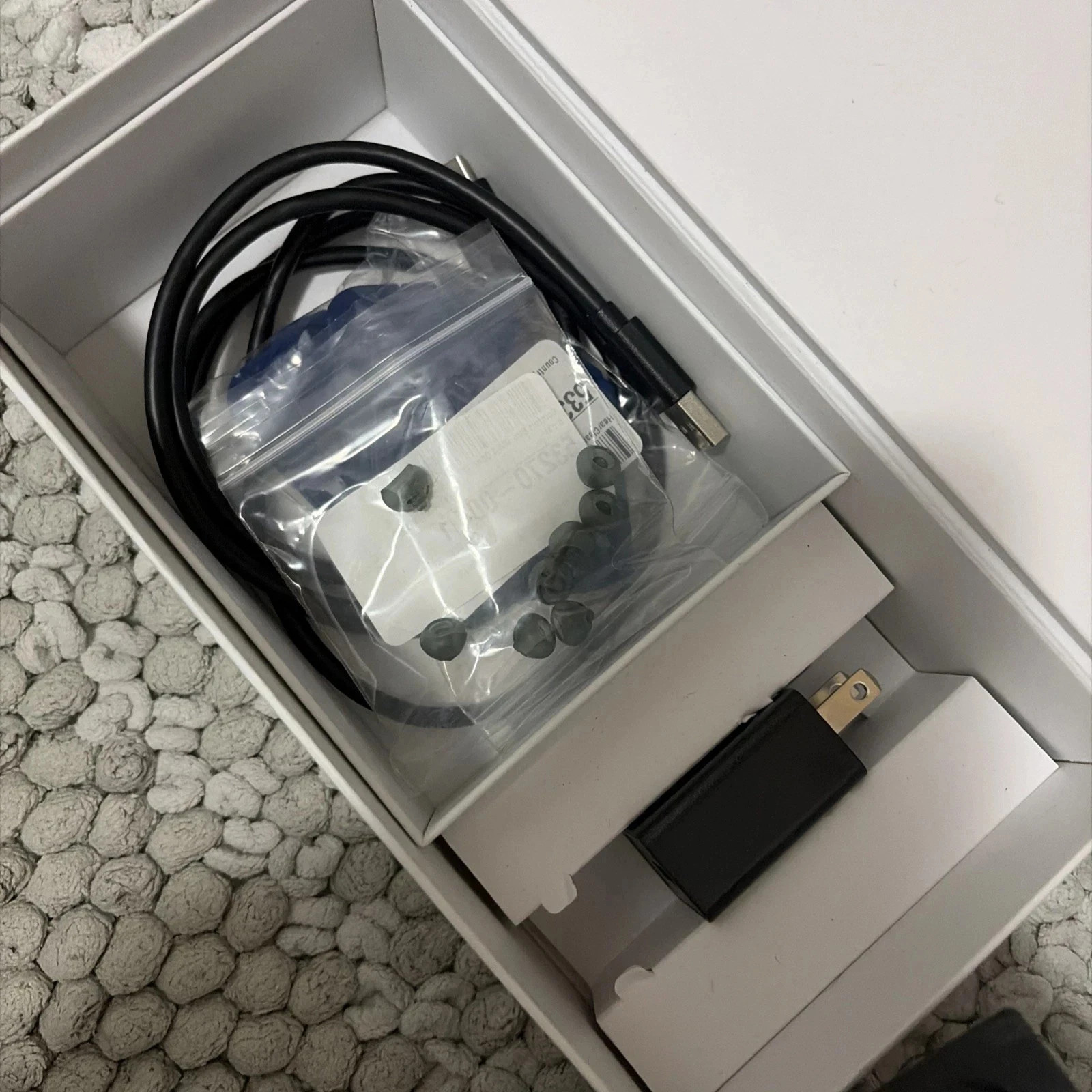 STARKEY GENESIS AI 24 mRIC + Premium CHARGER – Shipping worldwide-