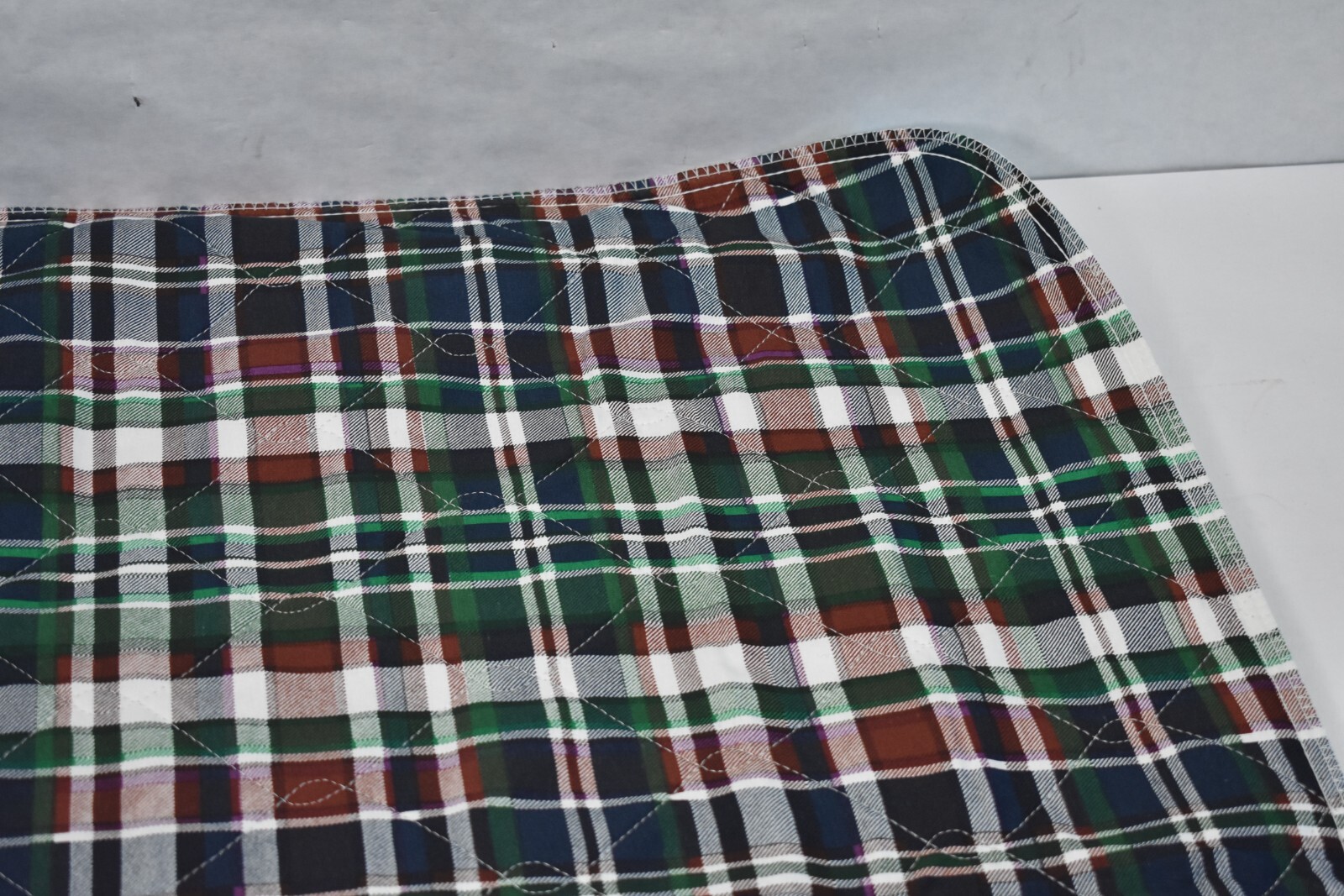 Beck’s Classic Reusable Underpad 34″ x 36″ Rayon Heavy Absorbency Plaid
