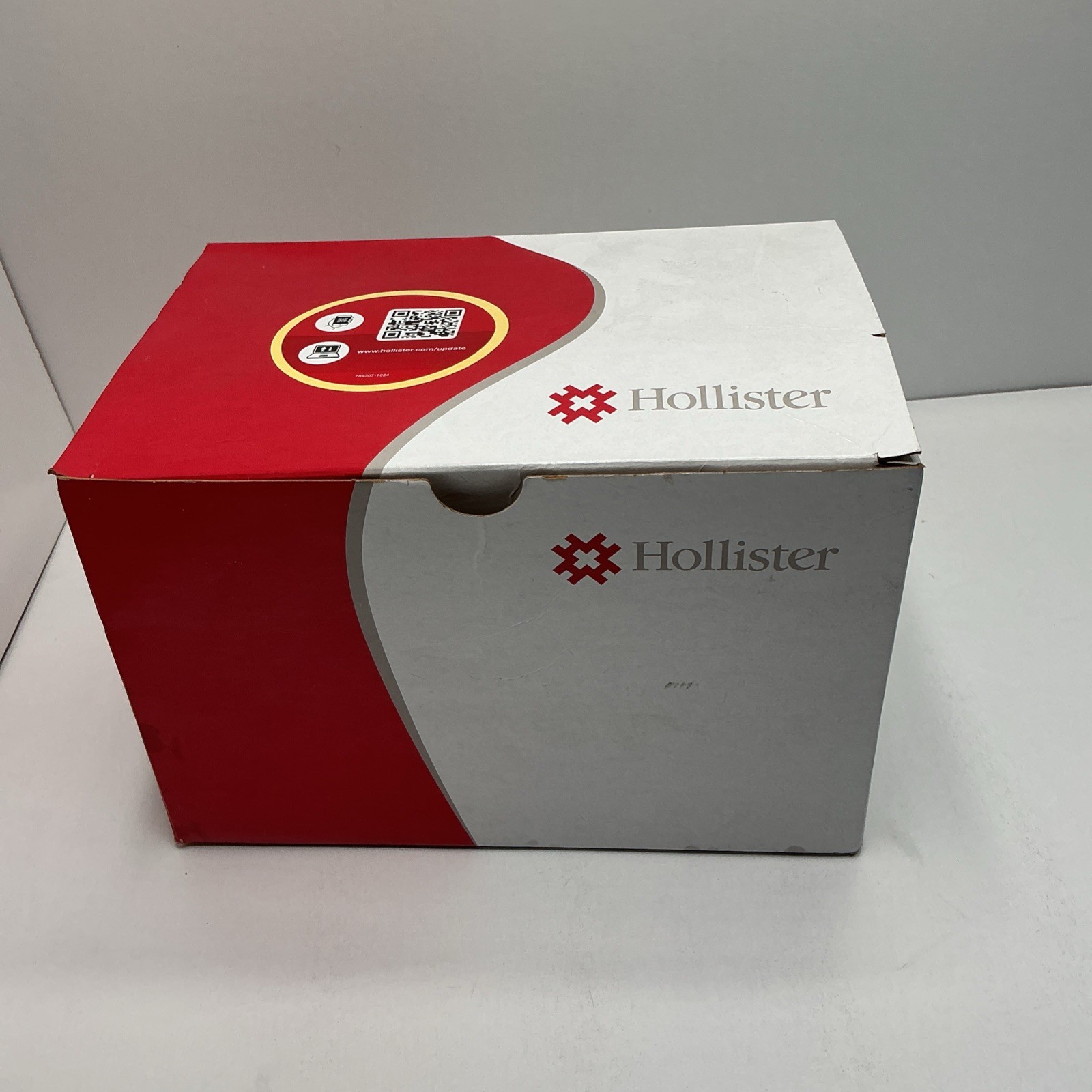 Hollister 18373 Closed End Ostomy Pouches, 2 1/4′ Box of 60