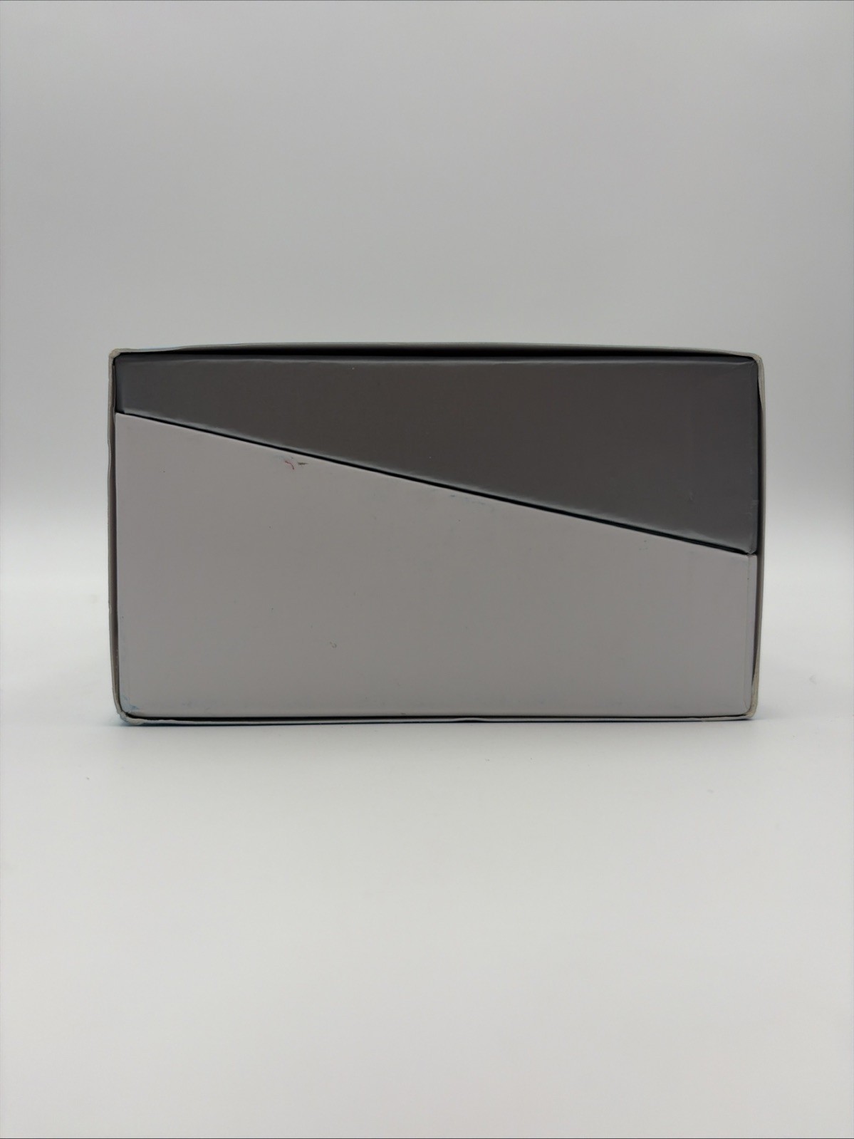 Used Starkey LIVIO AI 1200 RIC R Hearing Aids & Charging Case