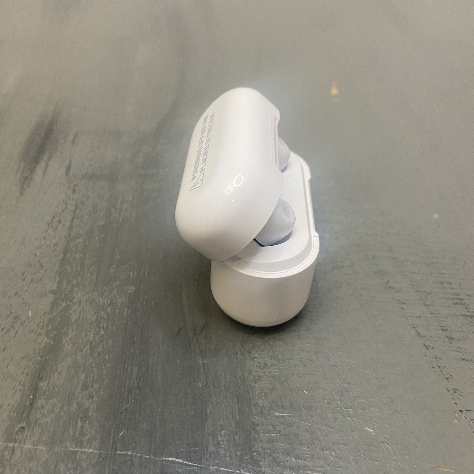 COQOOL In-Ear Hearing Aid Device With Charging Case Model JH-A17B