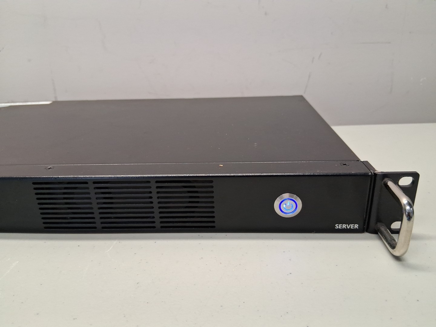Listen Technologies LW-300X Server