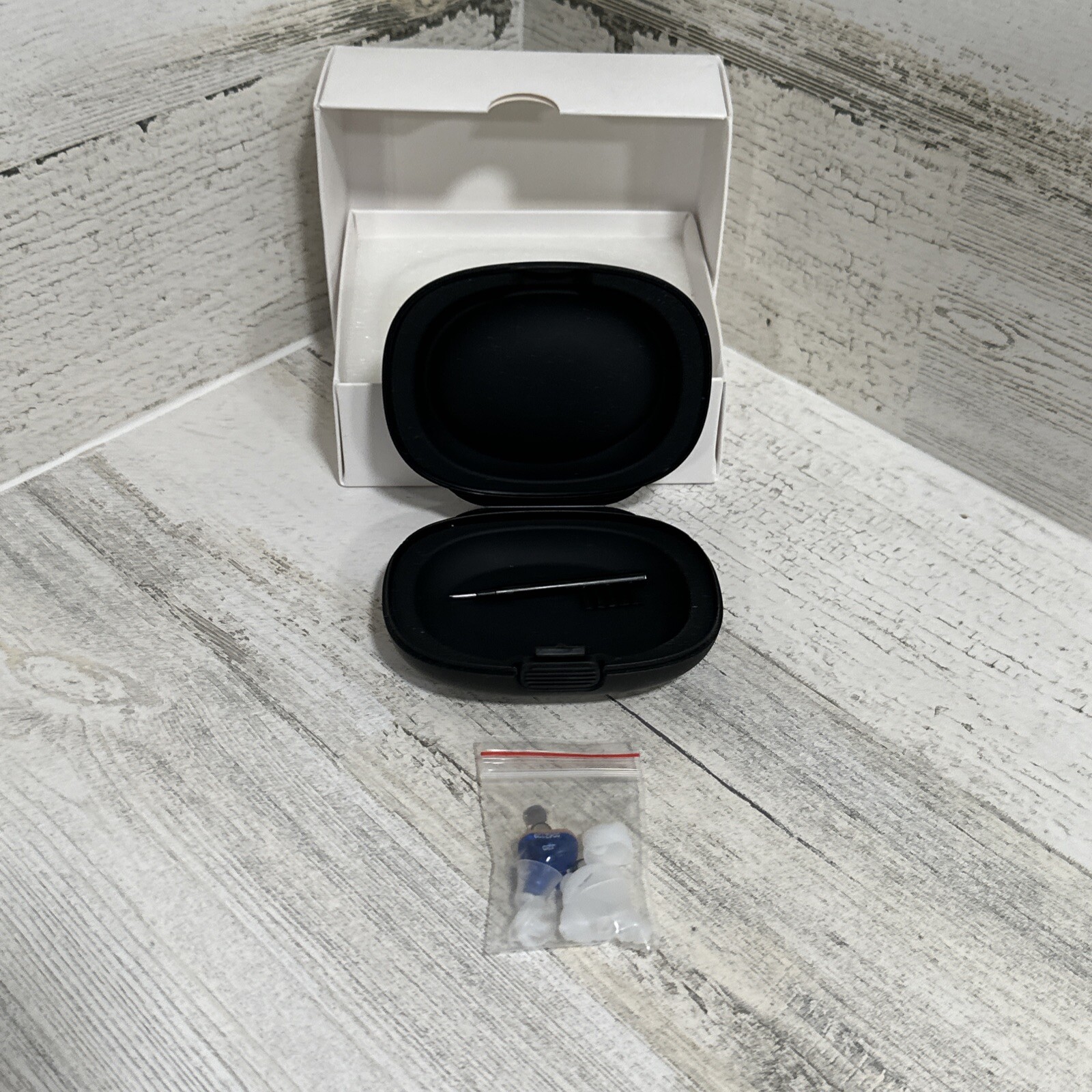 IncenSonic Mini Sound Amplifier, Ear Sound Enhancer, Noise Reduction, Blue Left