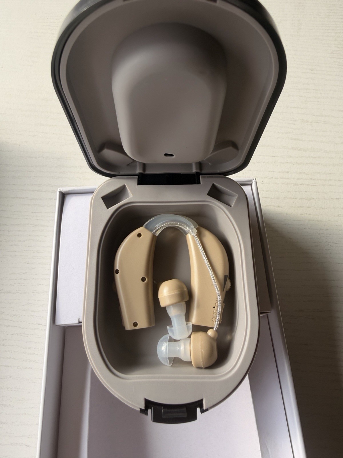 JuanGU OTC Rechargeable Hearing Aids w/ Charging Case NEW Sealed USB