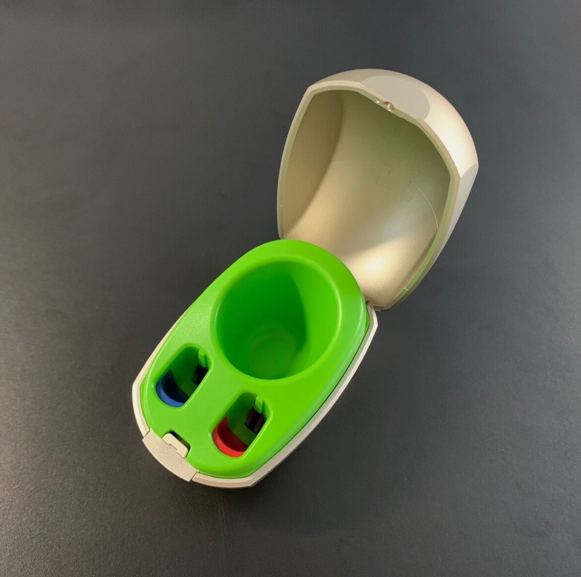 New Phonak Mini Charger Case