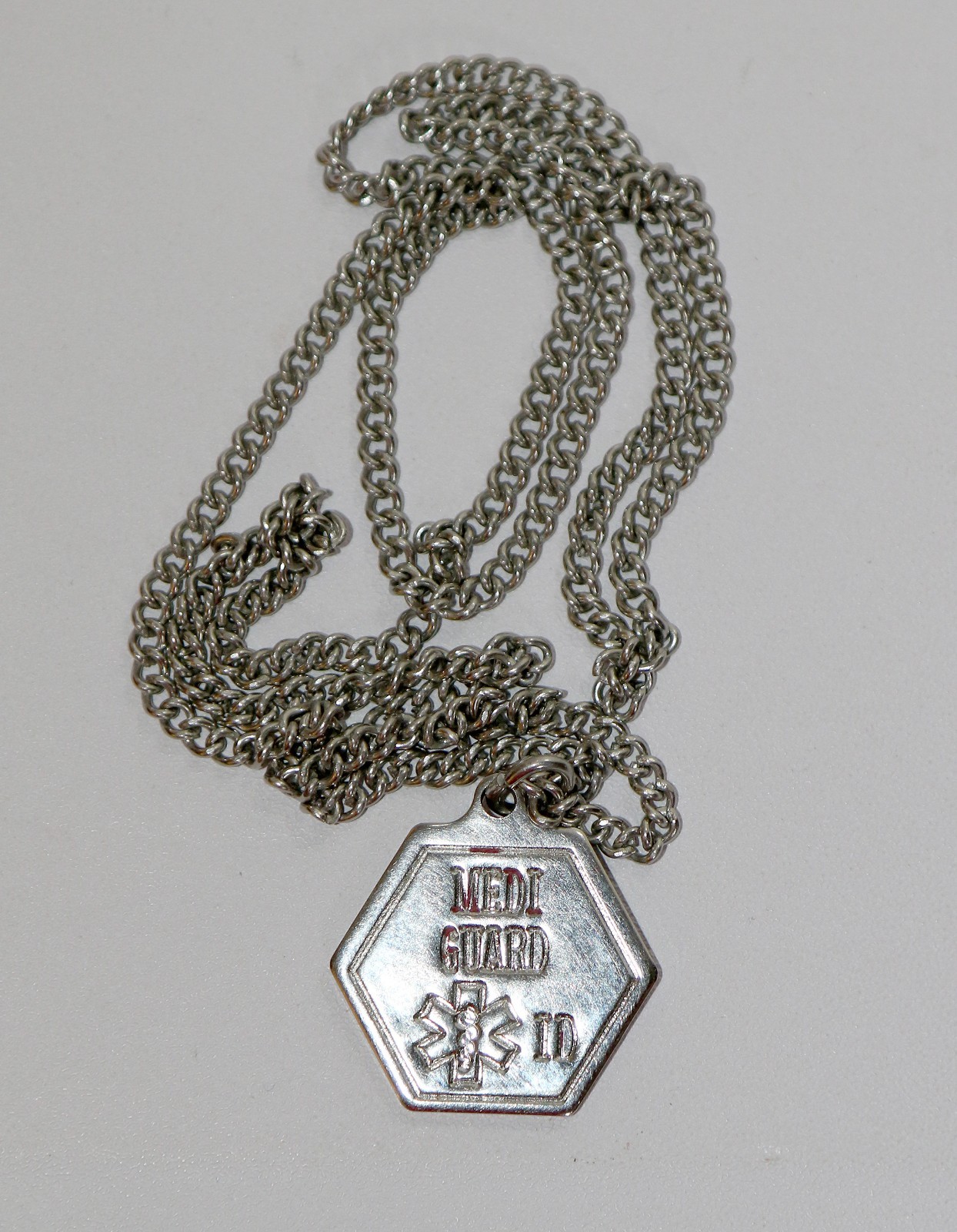 Vintage Diabetic Medical Alert Necklace Medic Guard ID See Wallet Card
