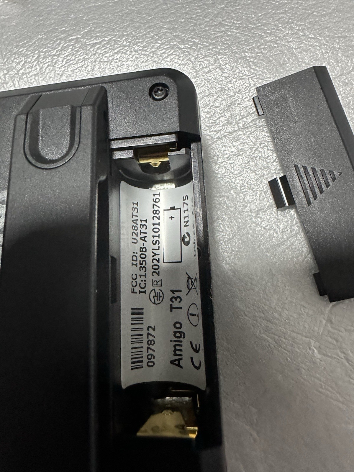 Oticon Amigo T31 097872 Transmitter Used in Good Condition & charger
