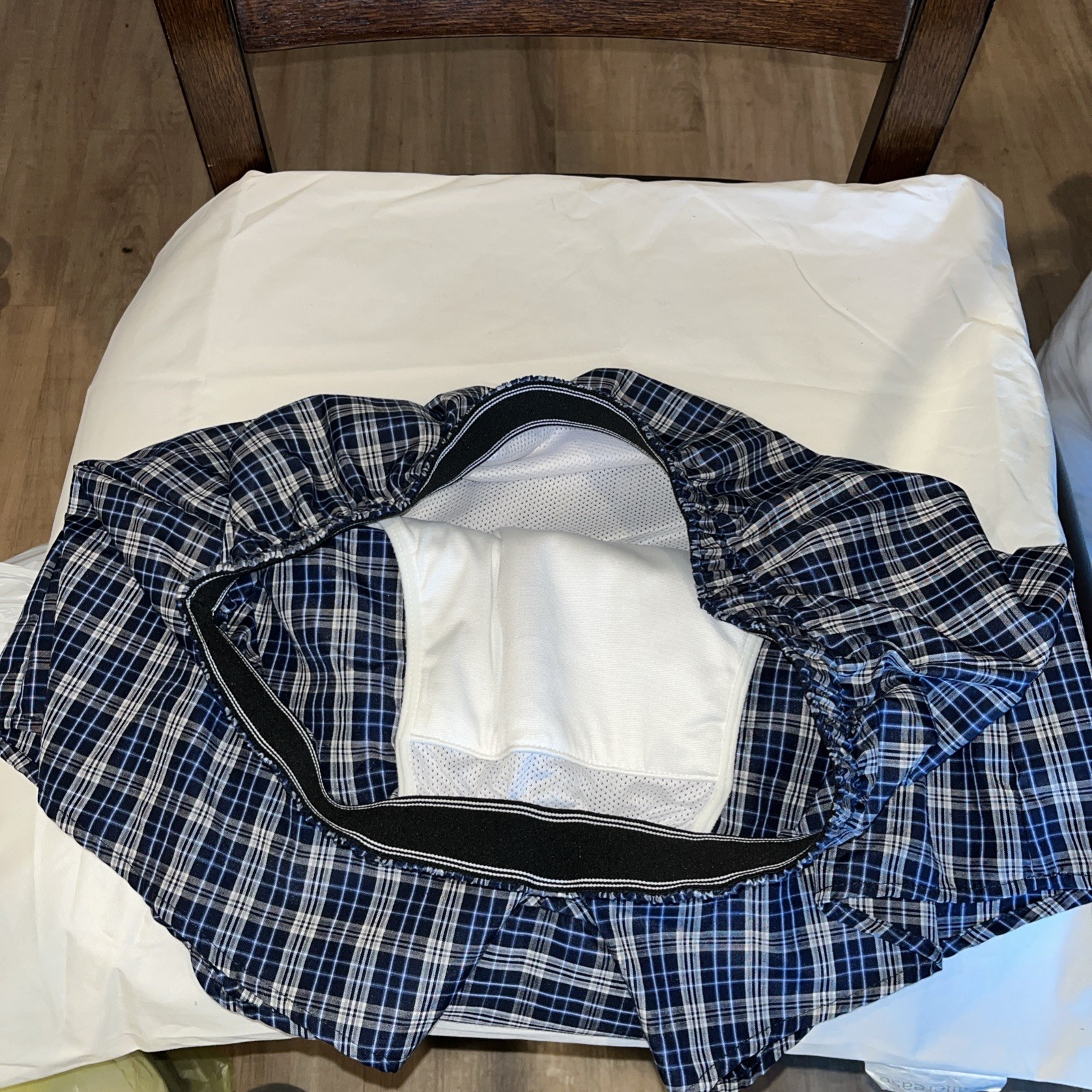 1 TIICHOO Men’s Incontinence Underwear Regular Absorbency Blue Plaid Med