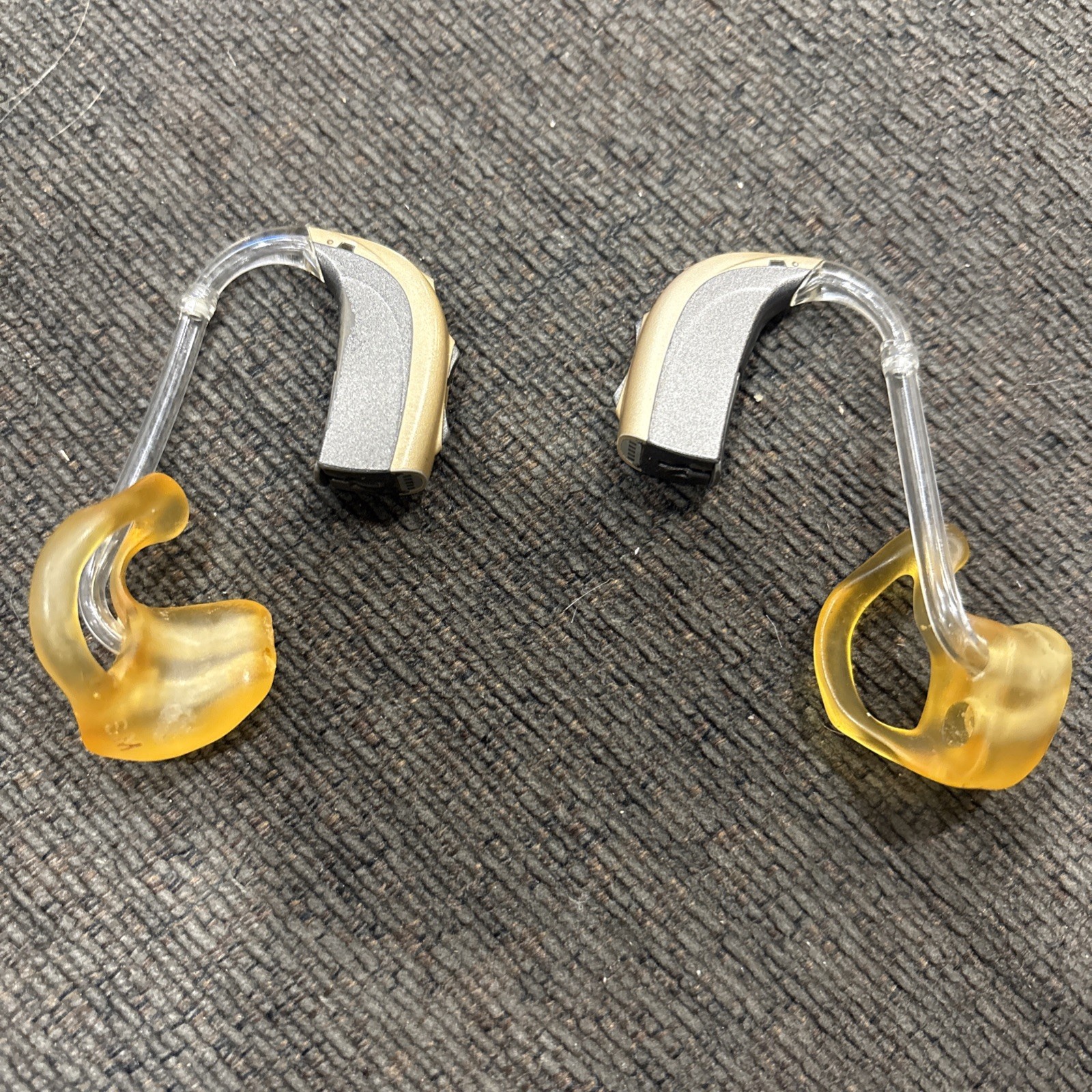 BERNAFON AR9 CP HEARING AIDS NOT TESTED NO ACCESSORIES AS-IS