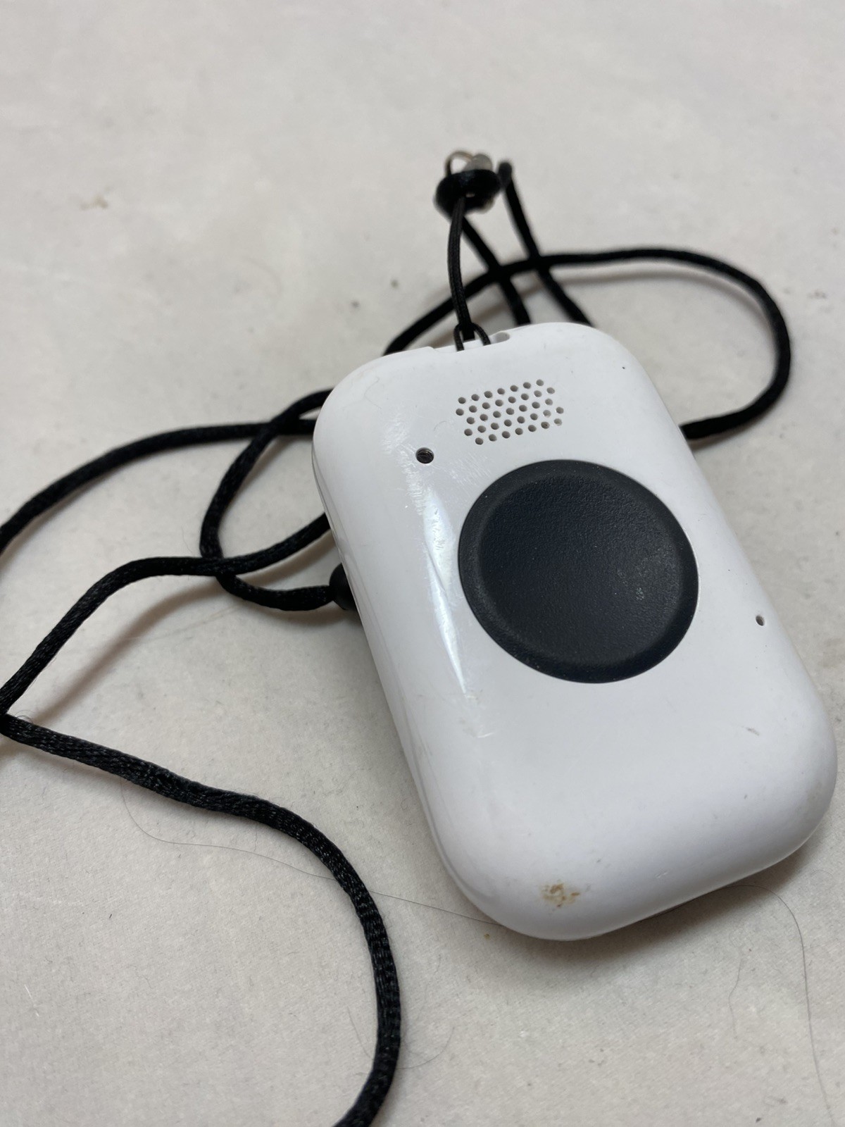 Medical Alert system Model ANH1118-03 By Lifeline Emergency Necklace. No charger