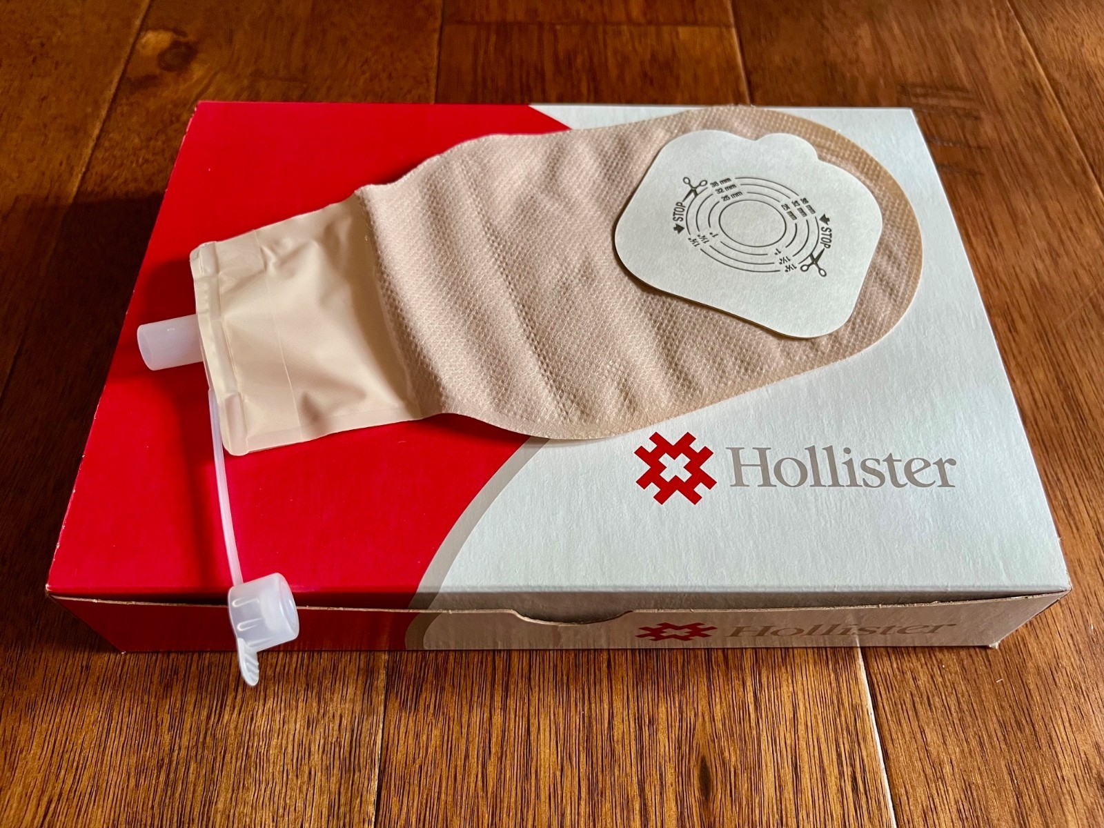 Box of 10 Hollister REF 3797 Pouchkins Pediatric Urostomy/Ostomy Pouch -EXP 5/30