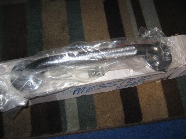 GRAB BAR 12″ LUMEX Knurled Chrome Finish