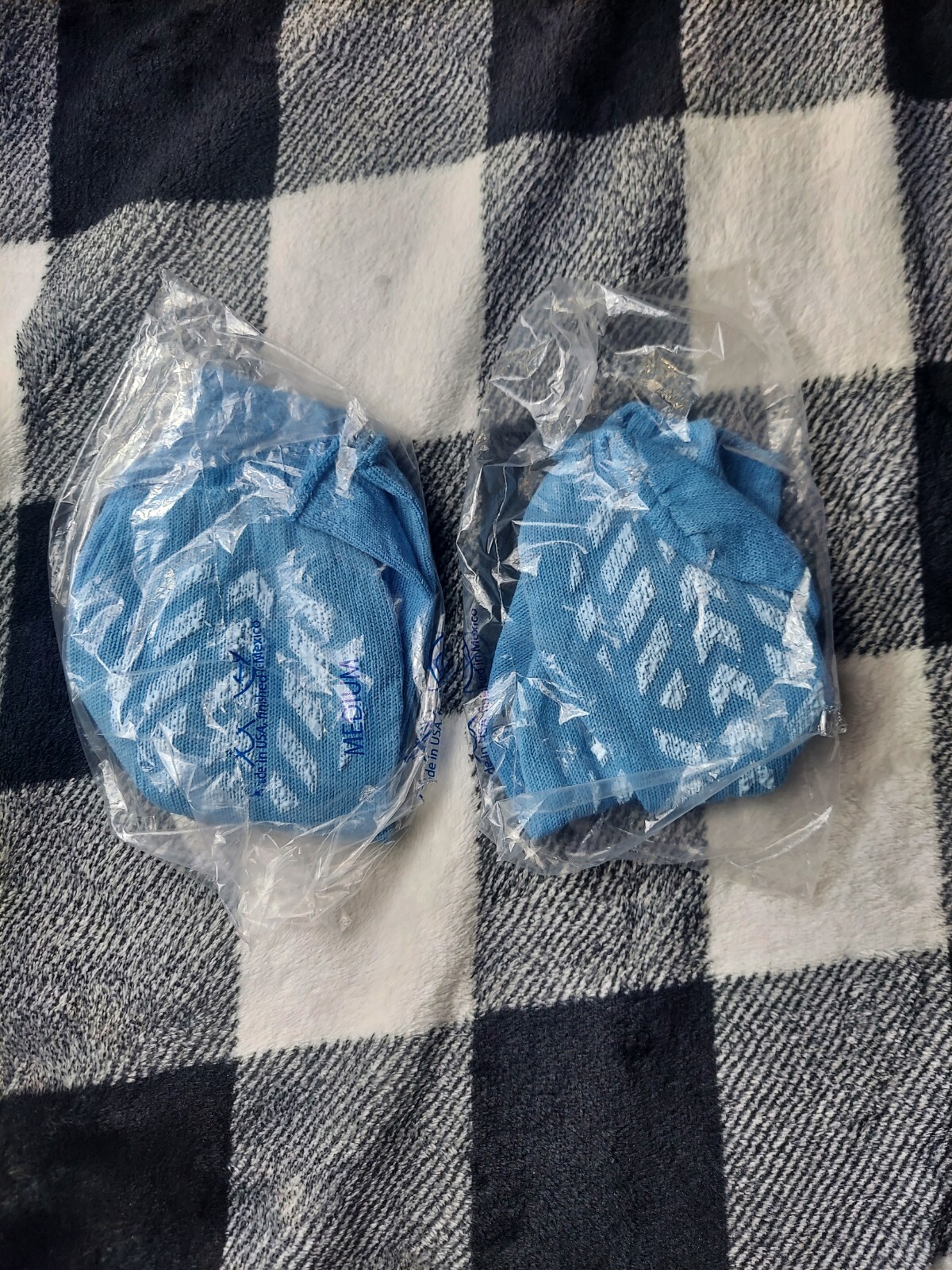LOT 2 PR LSL MEDICAL NON-SLIP HOSPITAL SLIPPERS SOCKS L LATEX FREE BLUE Medium