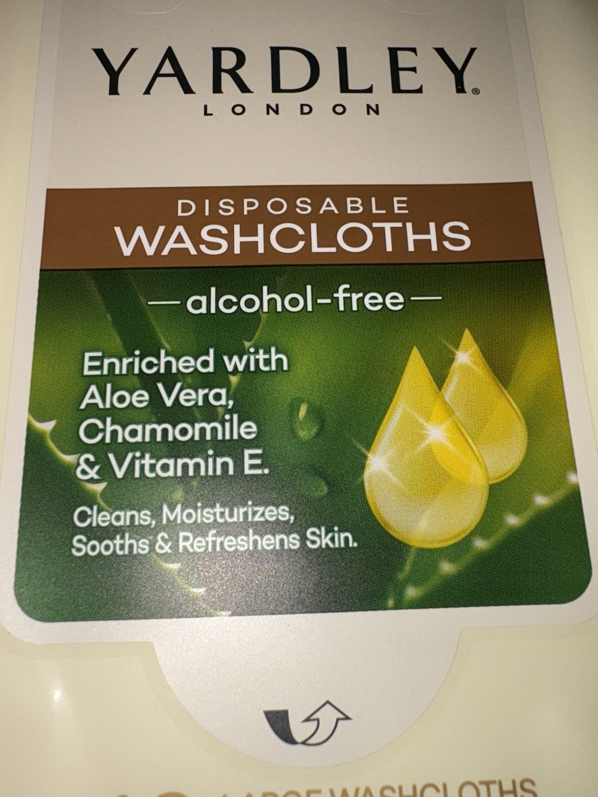 Lot Of 4 Disposable Washcloths 18 Per Pk by Yardley London 12 x 8” Long