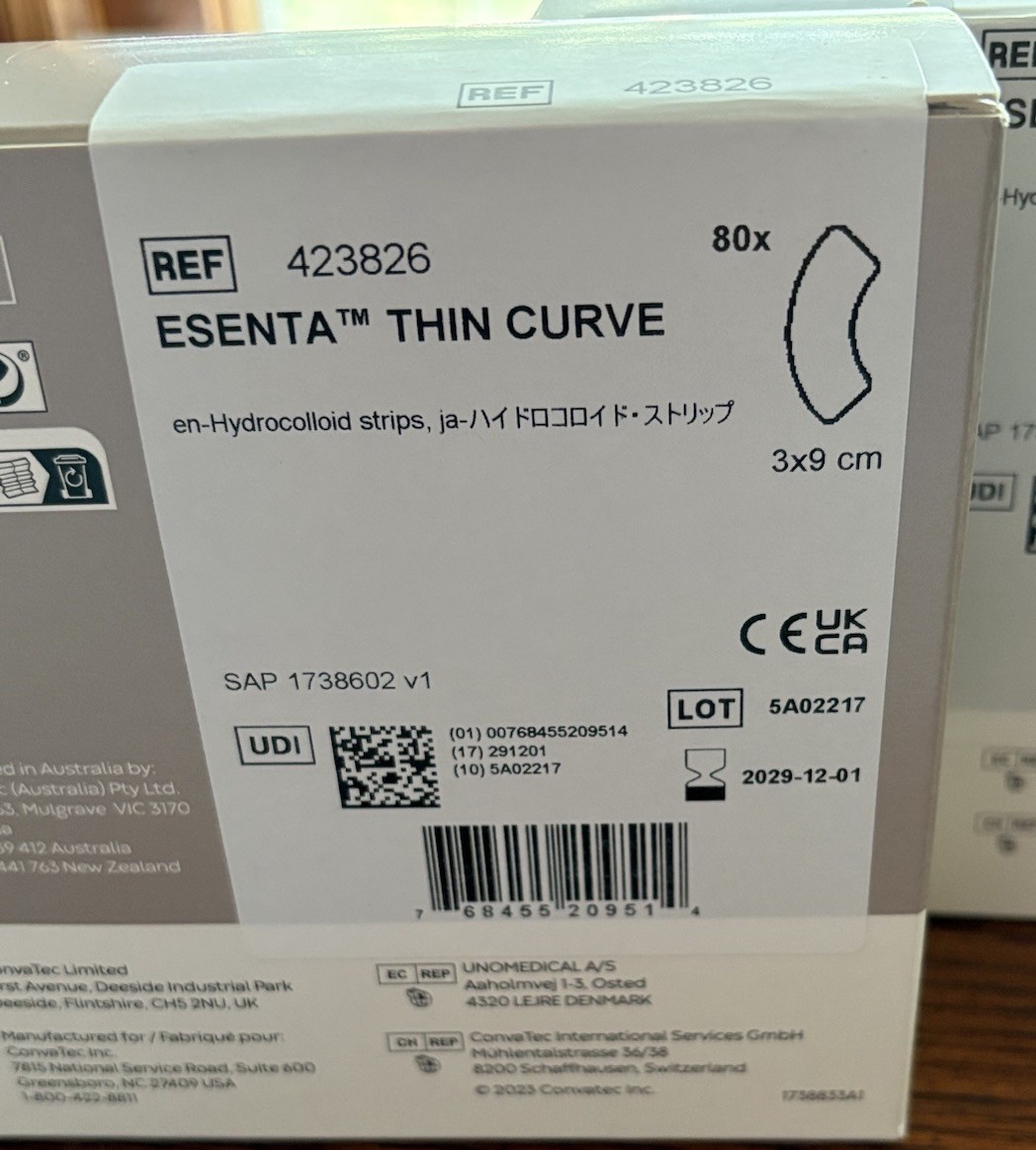 2 Sealed Boxes 160 Count Convatec 423826 Esenta Thin Curve Strips 3x9cm Exp 2030