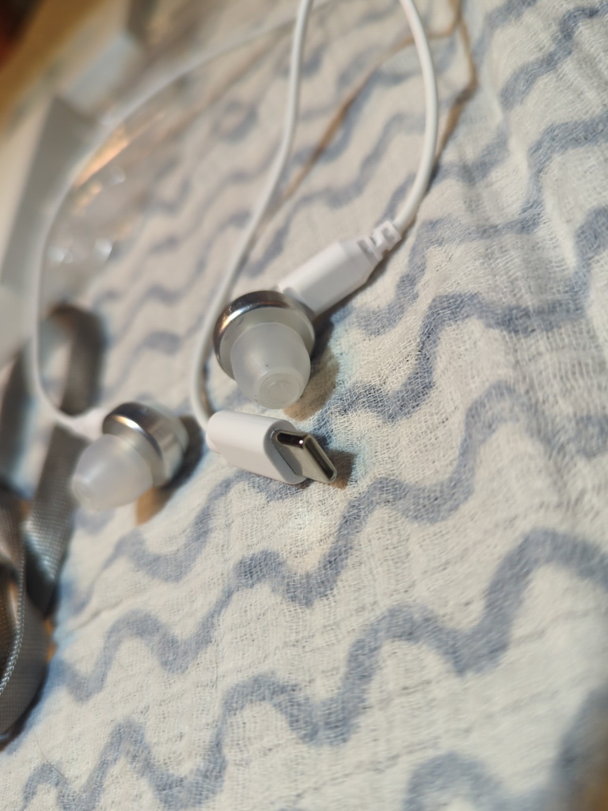 Pocket Hearing Aid LS311, Open and With Manual And Pocket Manual (Parts Only)