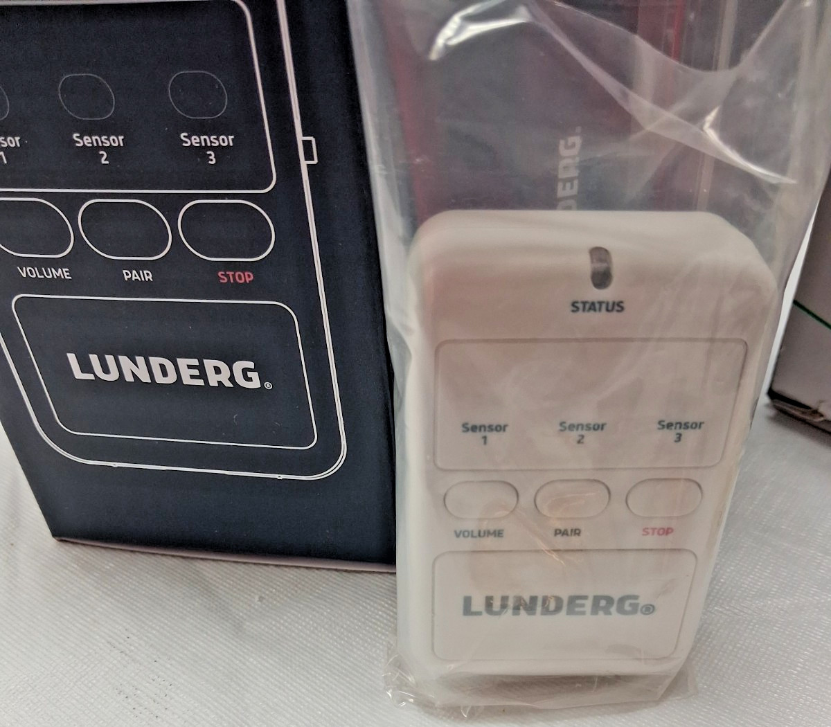Lunderg Early Alert Bed Alarm System w/Wireless Sensor Pad n Monitor NEW OPN BOX