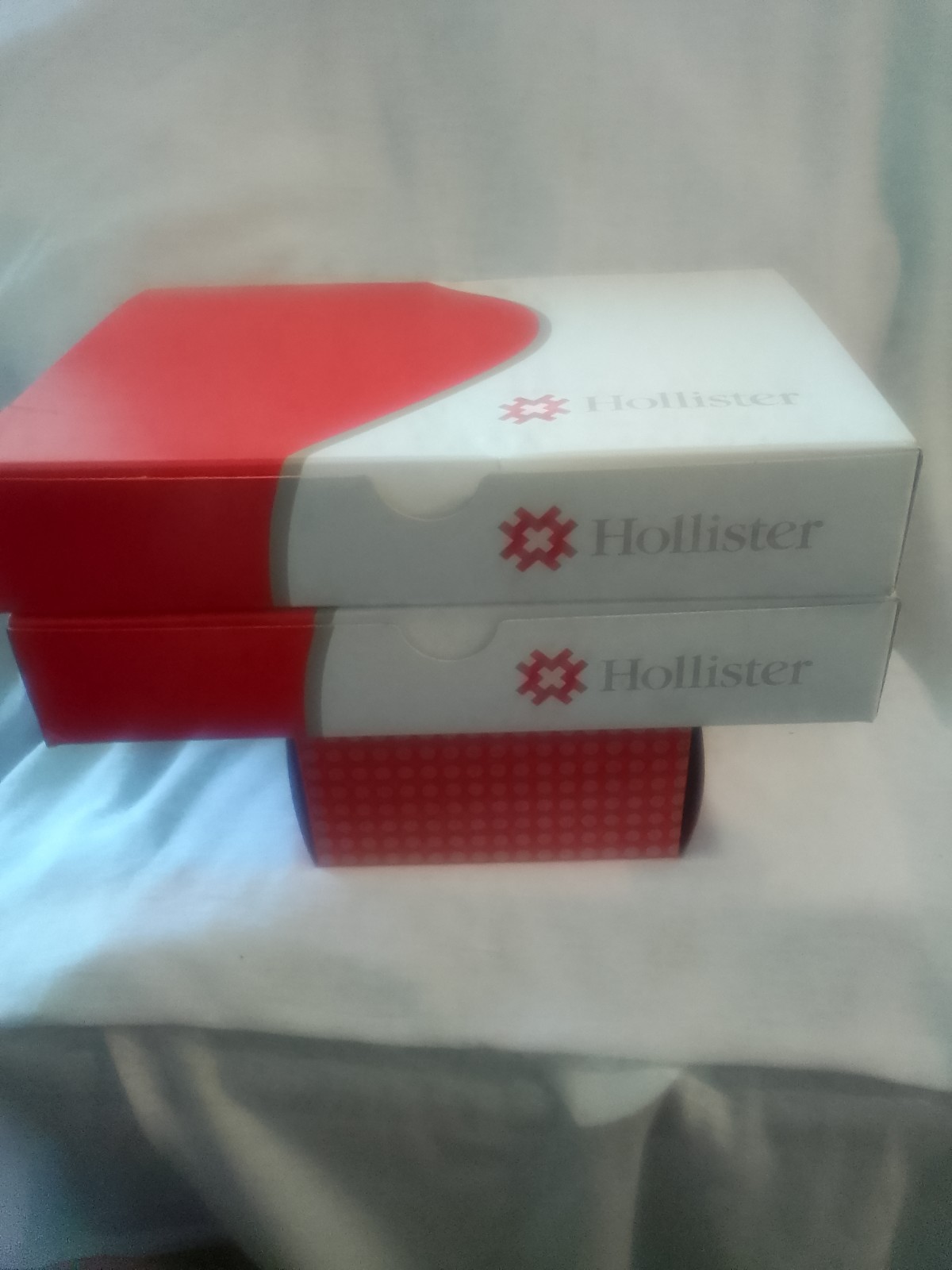 2 Piece Drainable Ostomy Pouch Lock And Roll. 2 boxes of 10 Disposable Bags
