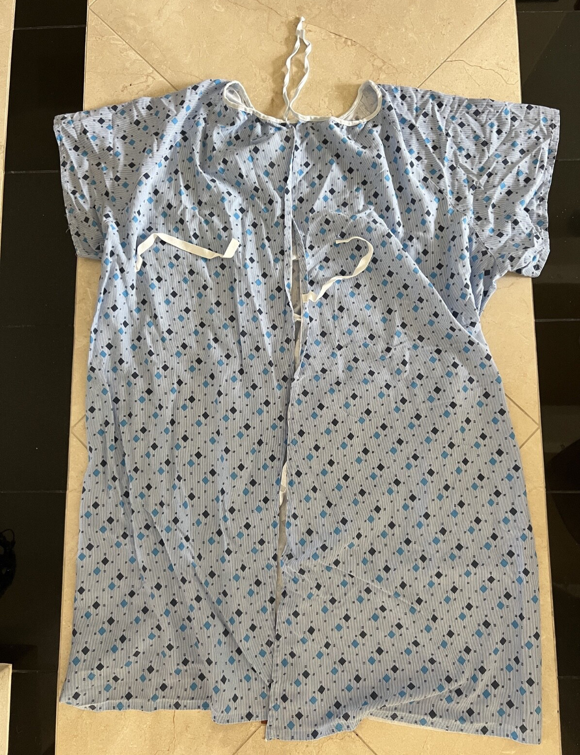 OVERSIZED Hospital Gown Robe Adjustable Ties 62″ Chest 65″ Waist UNISEX Open Bac