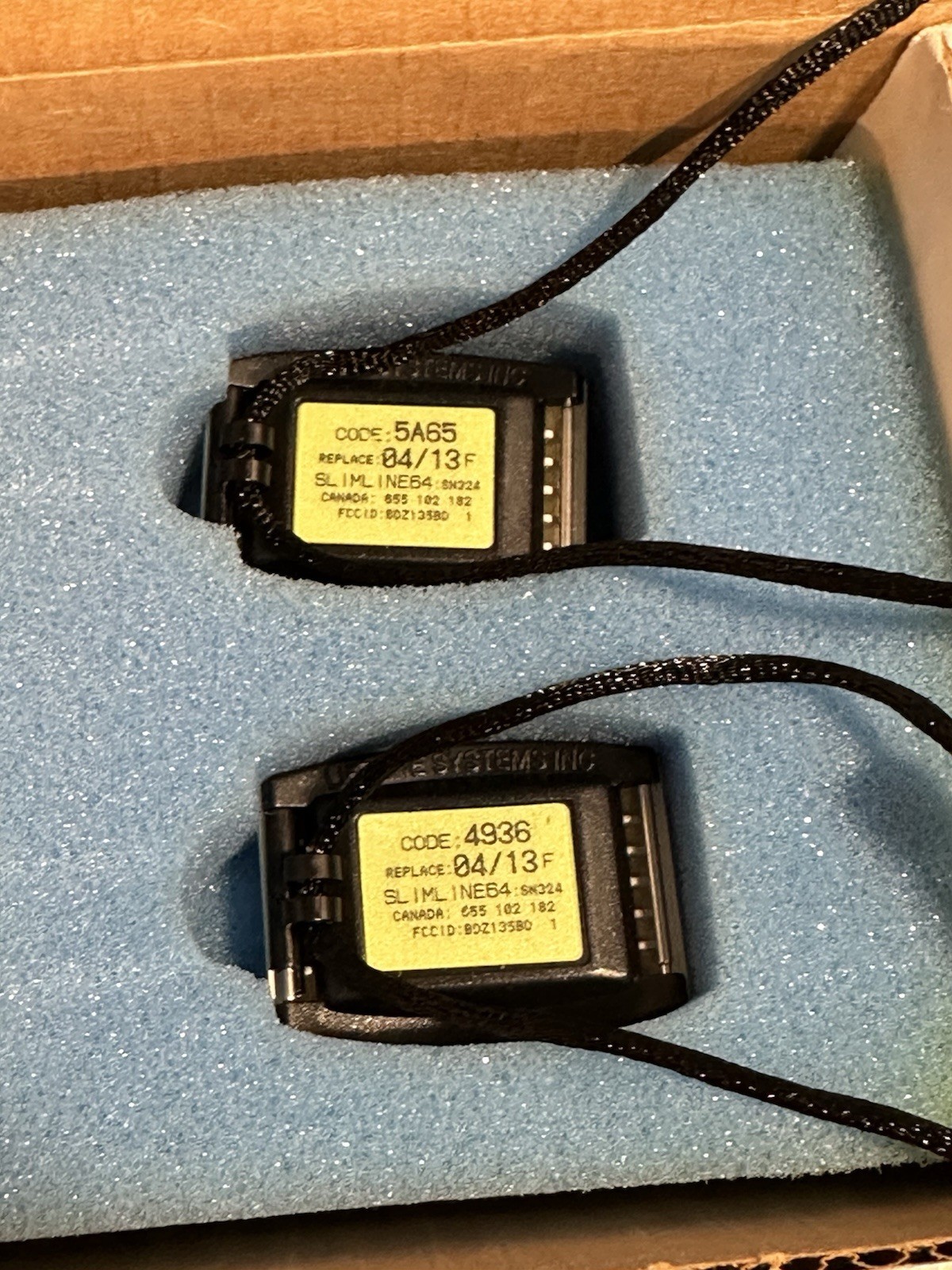 Lifeline Systems SN324 Slimline Personal Help Button Lot 4 Parts