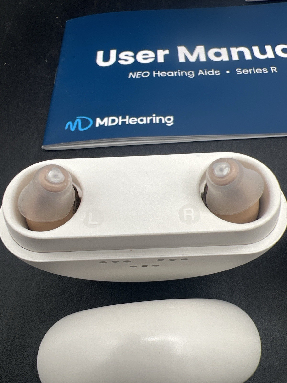 MDHearing NEO OTC Hearing Aids Digital Rechargeable w 2 Charger Case & Acc