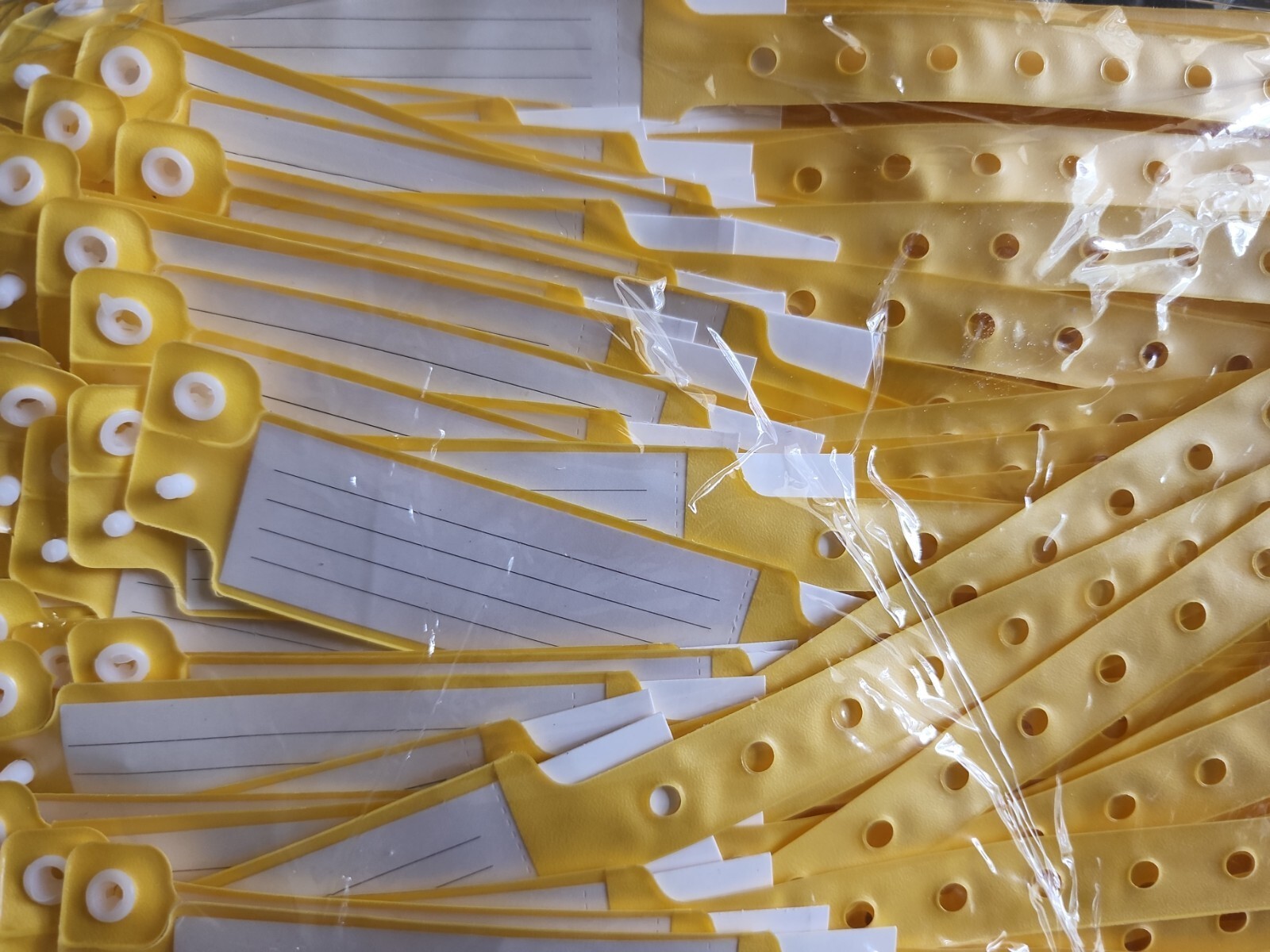 Lot of 250 Yellow Adult Hospital Patient / Event Insert ID 9″ Wristbands