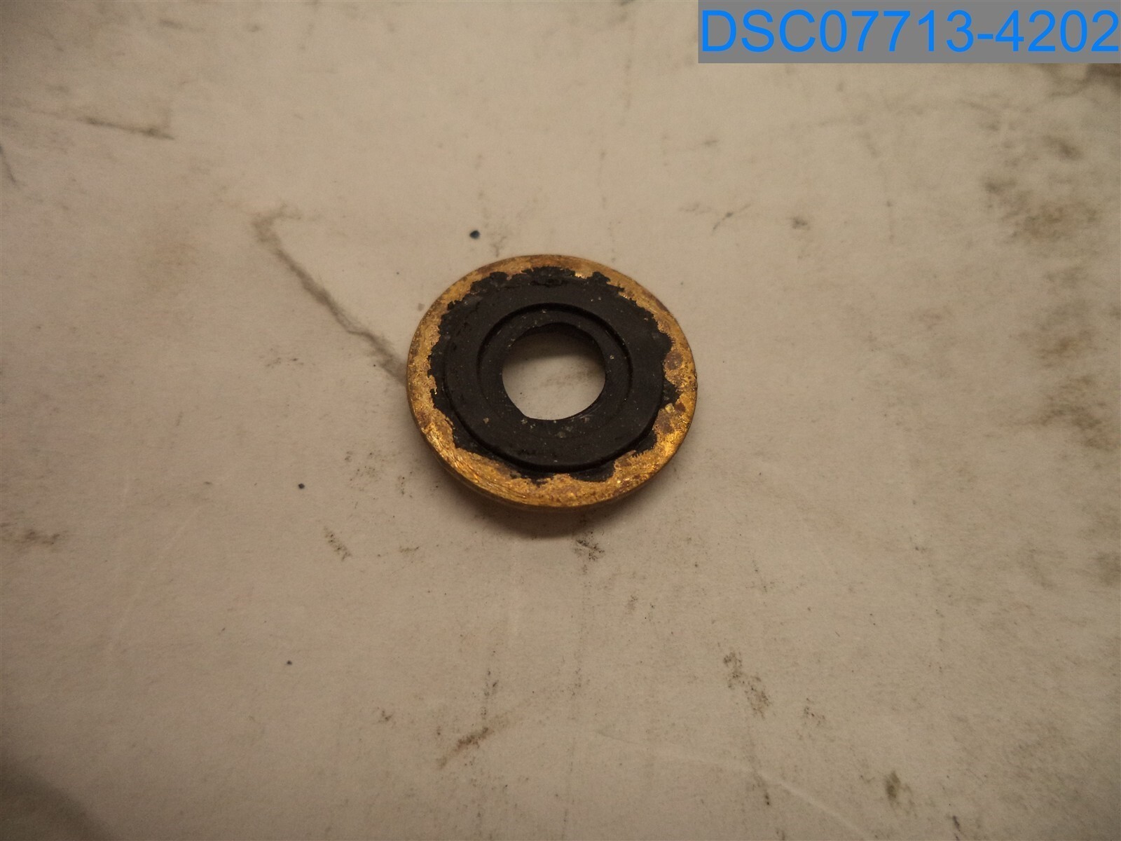 Qty=25: Sunset Healthcare: Washers with Rubber Ring, Brass, RES035, 848530060602