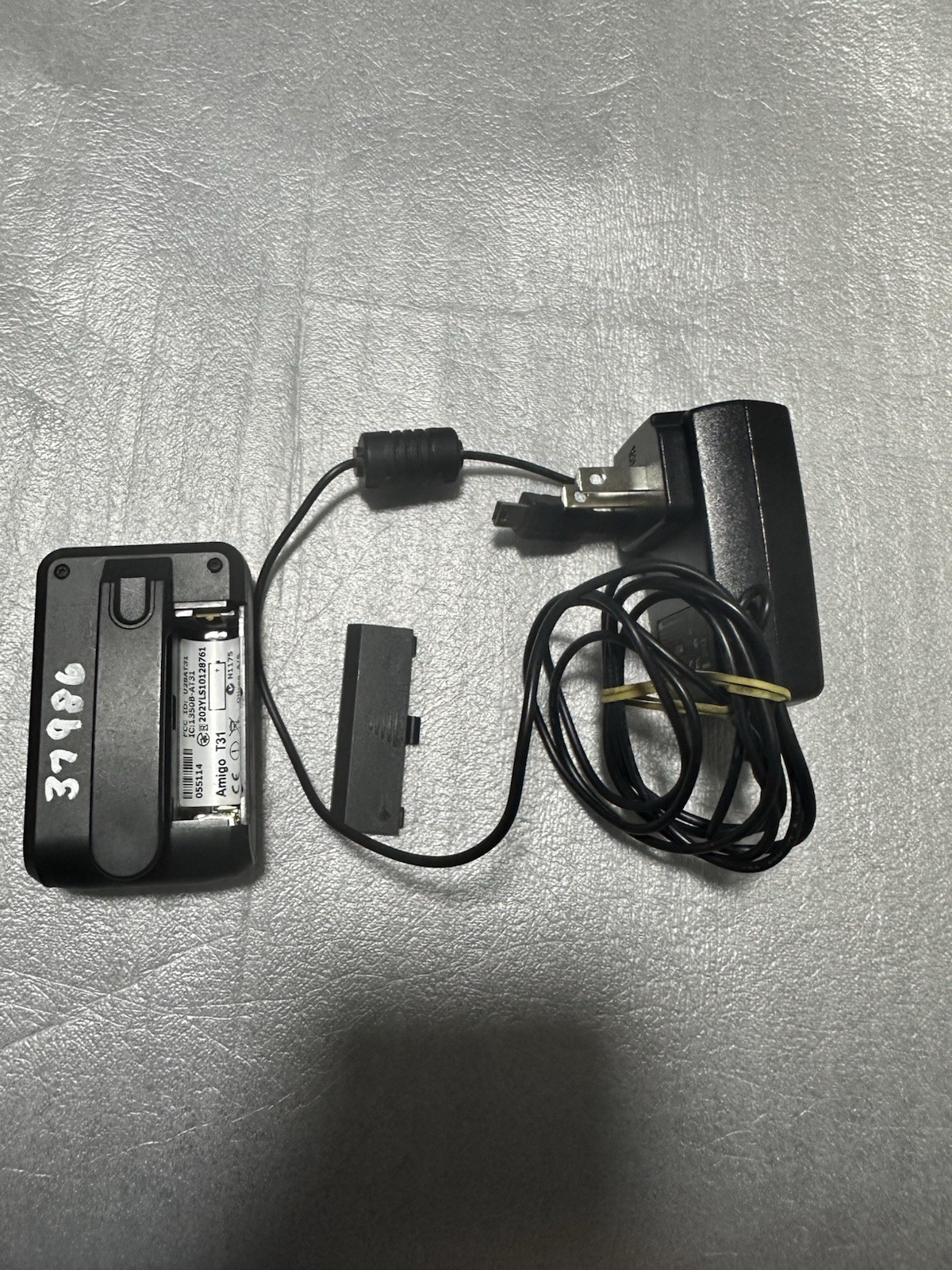 Oticon Amigo T31 055114 Transmitter Used in Good Condition & charger