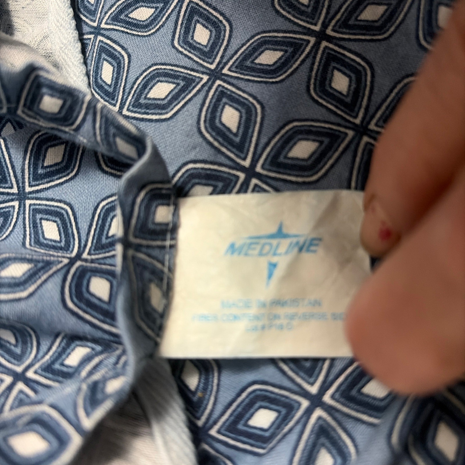 Hospital Gown with Pocket, Cotton Blend, Unisex One Size