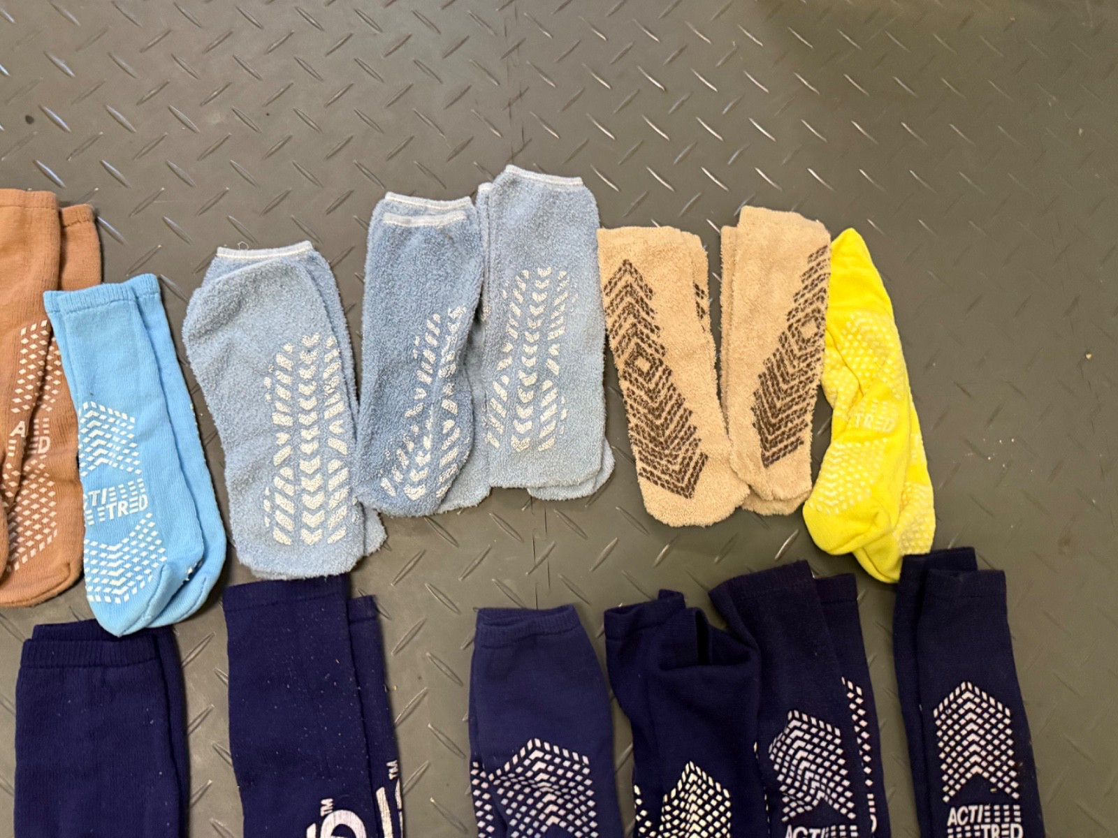 (40) Pairs Acti-Tred Patient Slippers No-Slip Socks FREE SHIPPING!