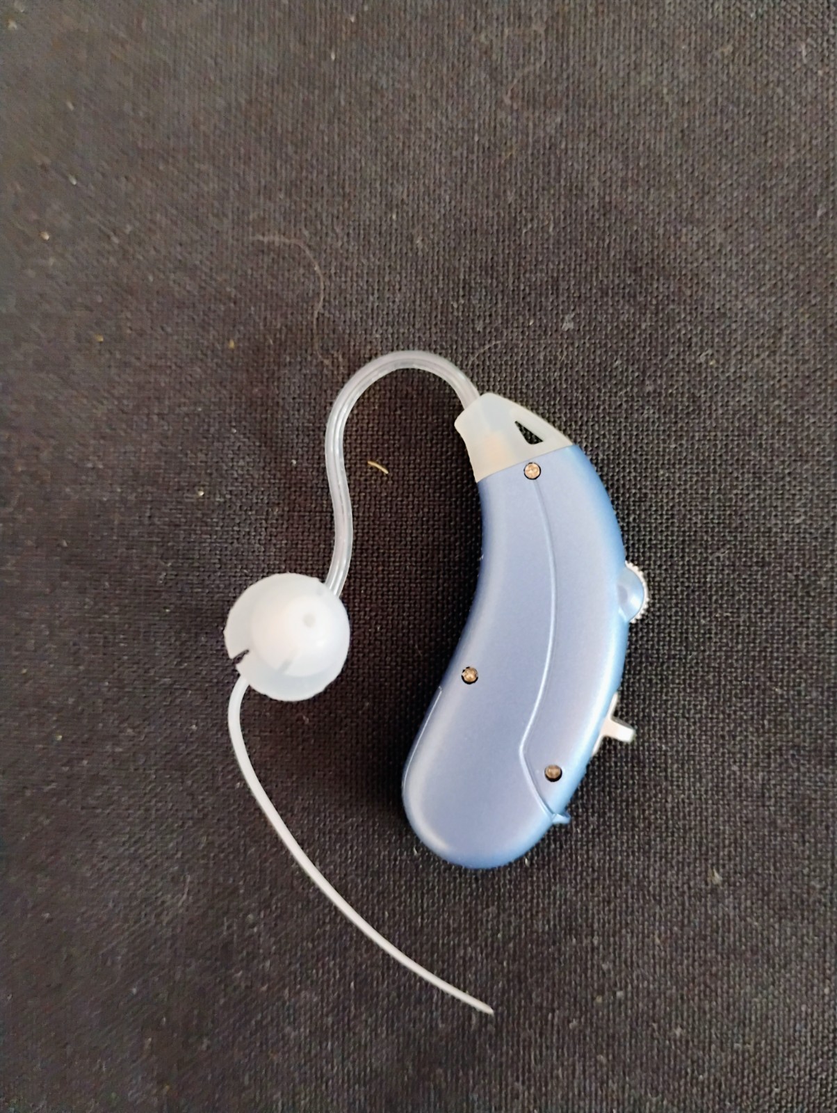 BTE digital hearing amplifiers 2 listening modes normal /noise reduction