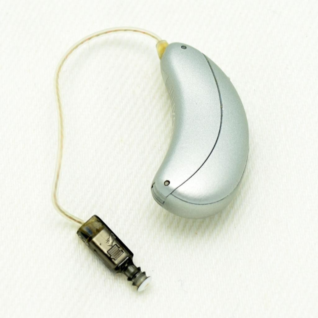 Unitron Moxi Fit Hearing Aid RIC Receiver In Canal – Free Shipping