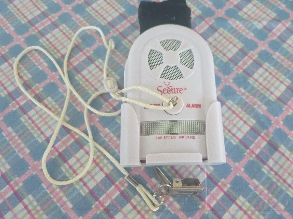 Resident Magnet Alarm & Holder For Wheelchair/ Bed Patient Alert
