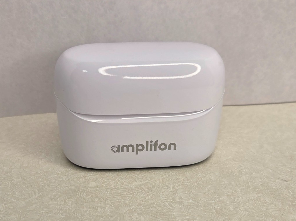 Amplifon ampli-charge R 3 Charger Case Great Buy!!