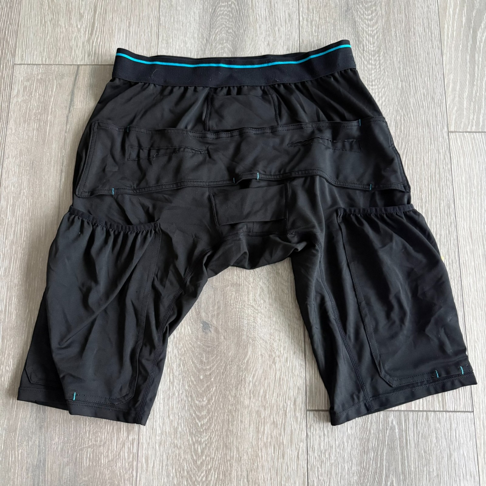CathWear Unisex Black Catheter Leg Bag Underwear Discreet Support Shorts Size L