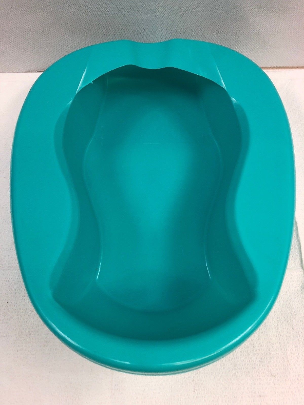 Medegen Pontoon Bedpan 2qt. 250lb Capacity Turquoise 20 Pack – HOTT DEALS