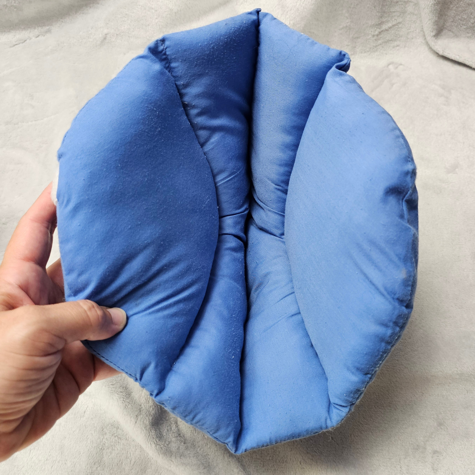 HealthSmart Heel Protector Cushion Pressure Relief Foot Pillow Bed Sore Blue