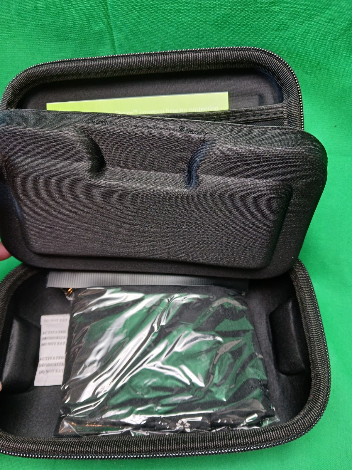 Phonak Hard Zippered Case for Hearing Aids–NO AIDS