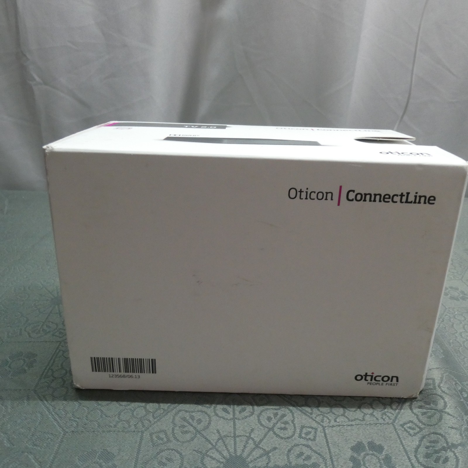 Oticon ConnectLine TV 2.0 Adapter Hearing Aid Streamer w/ Cables Complete