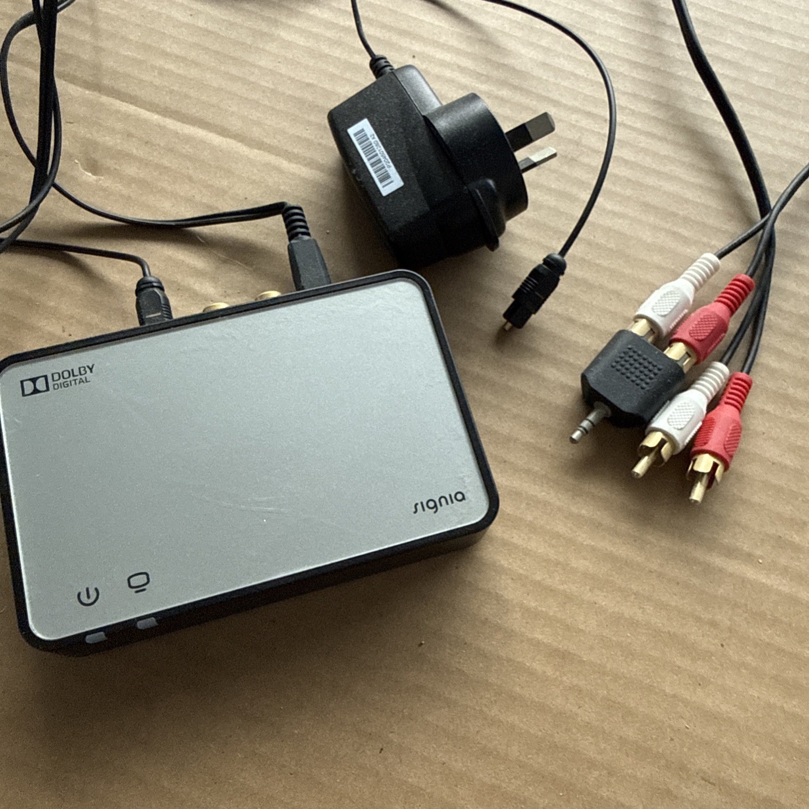 Signia Streamline TV Accessory Set Model TV03 Dolby Digital
