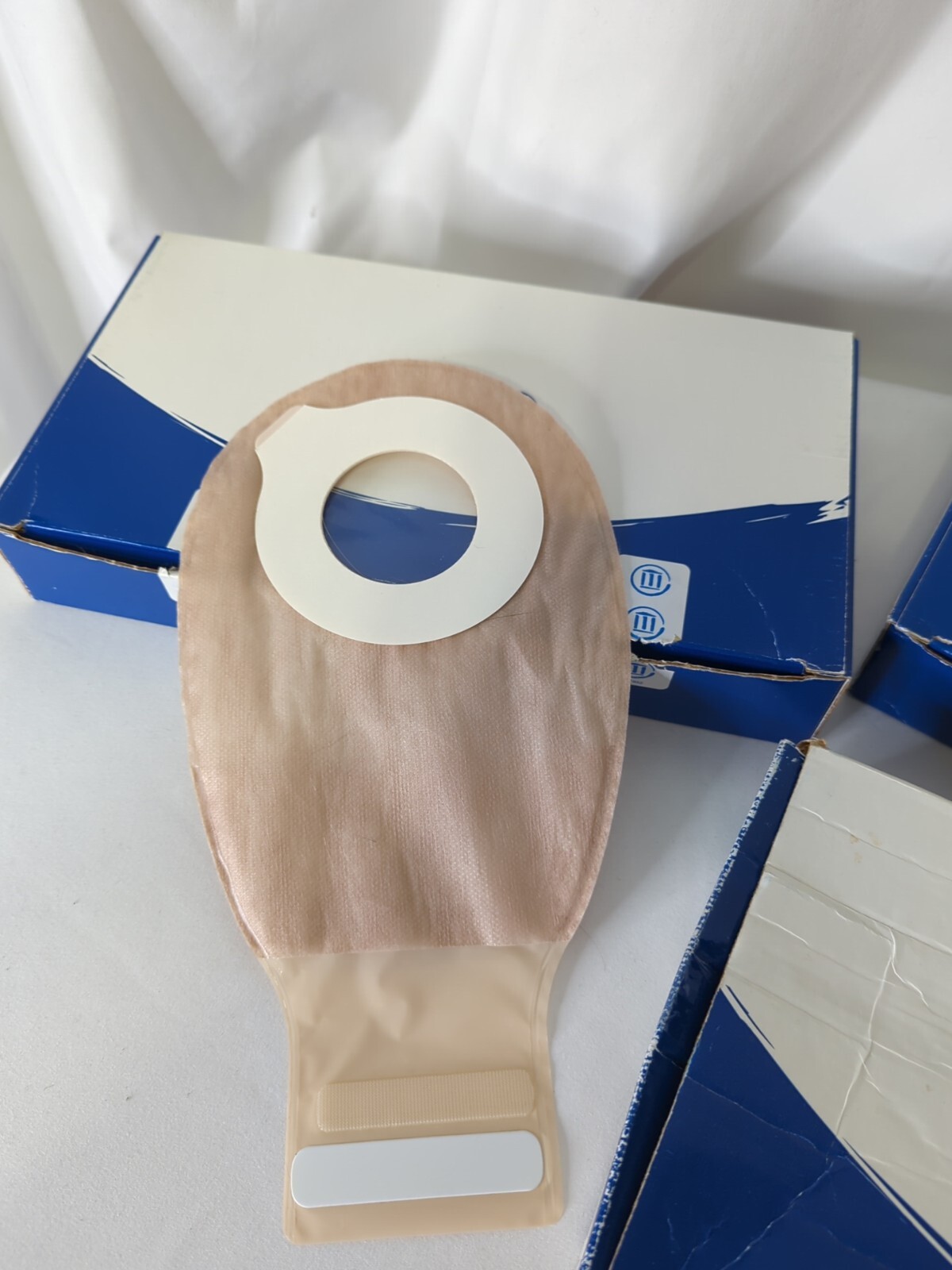Ostomy Pouch Box/10 Convatec Esteem Synergy + Bag 416900 1-7/8” Stoma Drainable